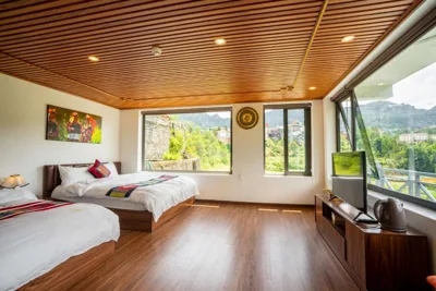 King Suite mit Whirlpool-Badewanne — JK Sapa Homestay & Swimming Pool